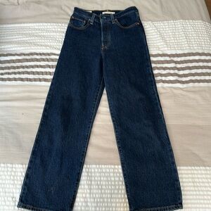 Levi’s Ribcage Straight Ankle Jeans size 25